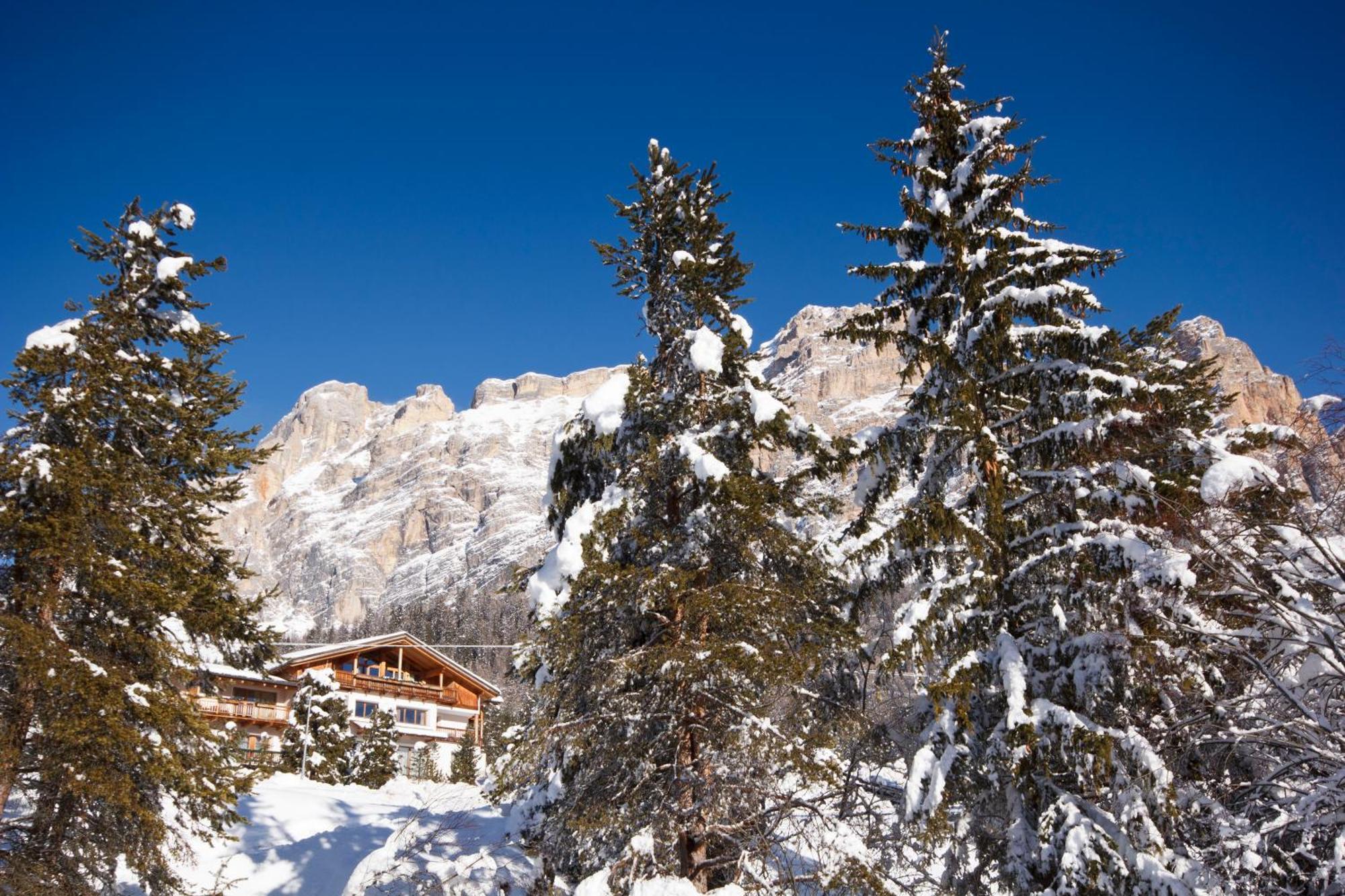 Hotel Gran Paradiso San Cassiano  Exterior foto
